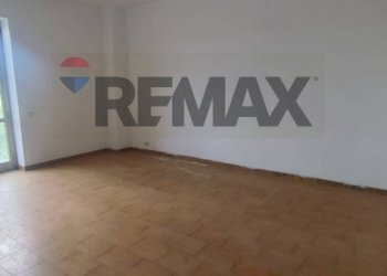 Stanza vuota - Appartamento VIA GIOVANNI TINTO
 
34, Fara in Sabina - foto 14