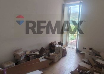 Soggiorno - Appartamento VIA GIOVANNI TINTO
 
34, Fara in Sabina - foto 15