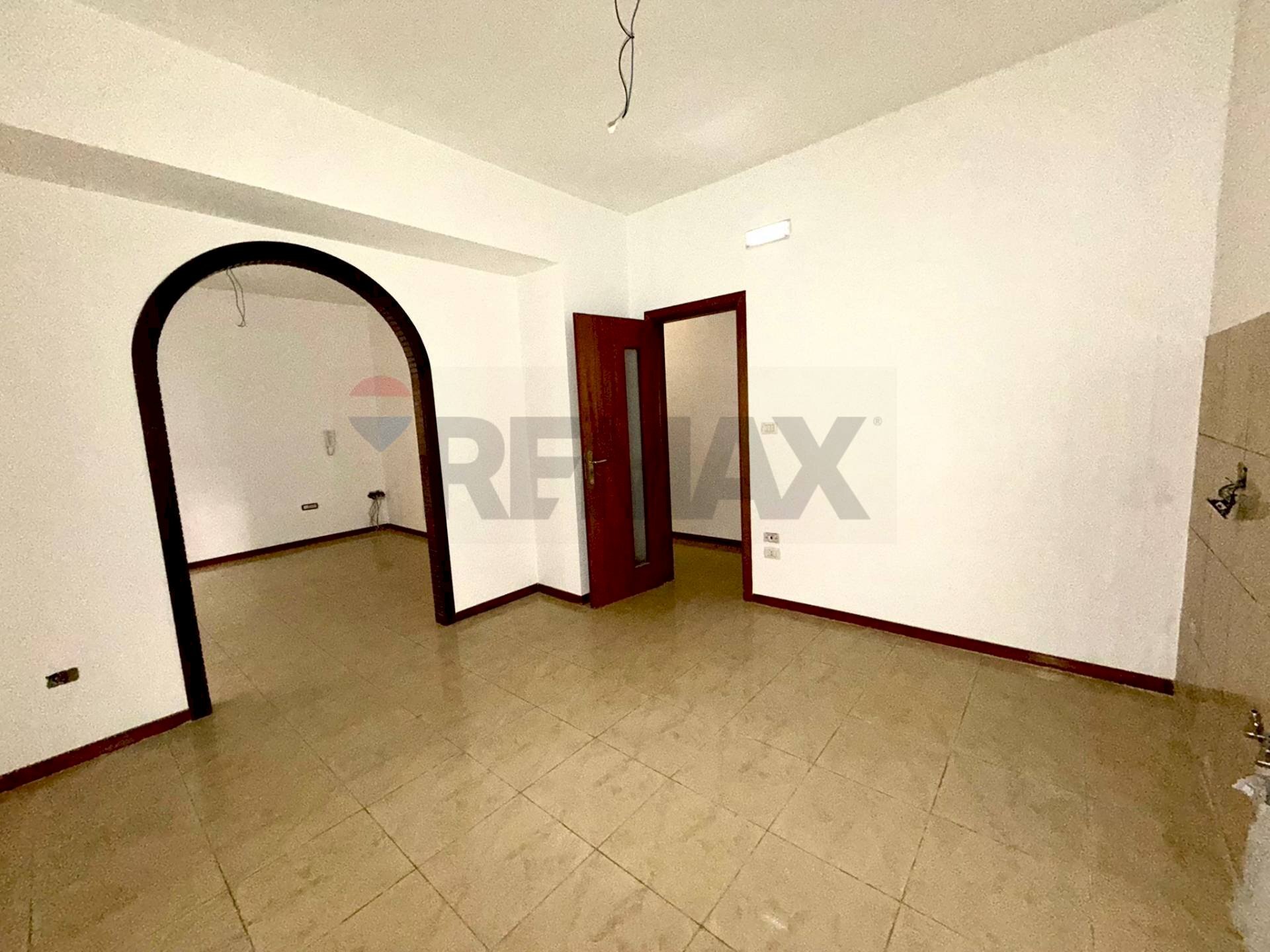 Stanza vuota - Ufficio VIA PUCCINI
 
16, Afragola - foto 1