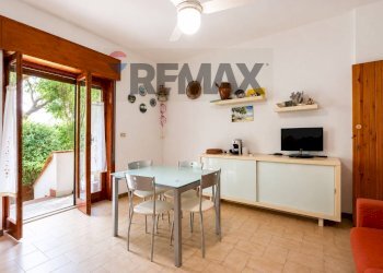 Sala da pranzo - Two-room apartment via s Carnevale
 
15, Riposto - photo 16