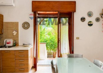 Sala da pranzo - Two-room apartment via s Carnevale
 
15, Riposto - photo 19