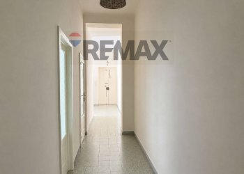 Hall / corridoio - Four-room apartment Via Mozzillo Iaccarino
 
96, Manfredonia - photo 13