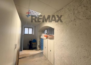 Hall / corridoio - Box VIA VECELLIO
 
14, Trieste - photo 2