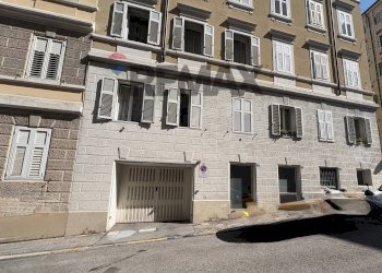 Edificio all\'aperto - Box VIA VECELLIO
 
14, Trieste - photo 7