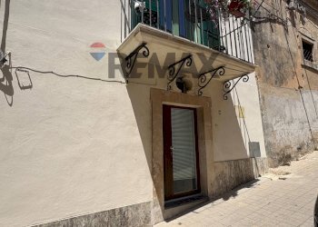 Edificio all\'aperto - Semi-detached house Via Giordano Bruno
 
21, Noto - photo 21