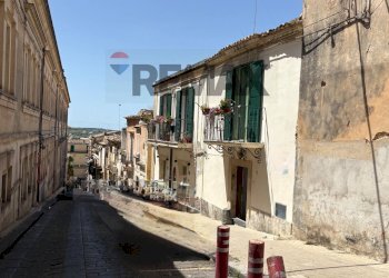 Edificio all\'aperto - Semi-detached house Via Giordano Bruno
 
21, Noto - photo 22