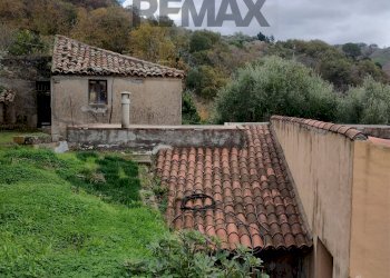 Casa all\'aperto - Terreno agricolo CONTRADA NOVELLO
63/57, Ficarra - foto 6
