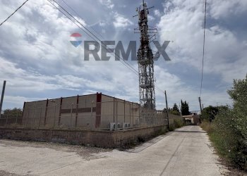 Edificio all\'aperto - Capannone Via Degli Iris, Augusta - foto 30