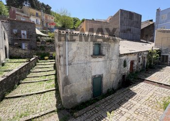 Edificio all\'aperto - Independent house Via Gracco
 
4, Buccheri - photo 3