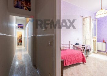 Camera / camera da letto - Four-room apartment via Magnisi
 
38, Priolo Gargallo - photo 4