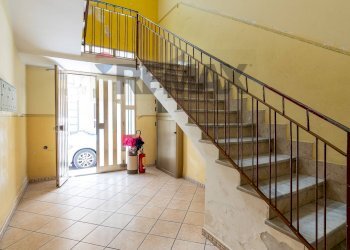 Scale - Four-room apartment via Magnisi
 
38, Priolo Gargallo - photo 15