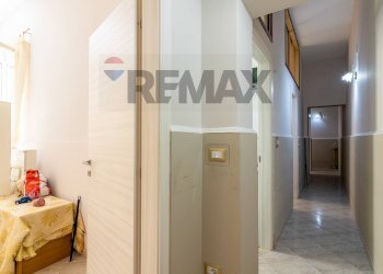 Hall / corridoio - Four-room apartment via Magnisi
 
38, Priolo Gargallo - photo 19