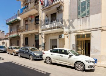 Edificio all\'aperto - Four-room apartment via Magnisi
 
38, Priolo Gargallo - photo 29