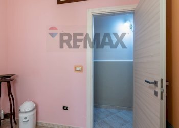Bagno - Four-room apartment via Magnisi
 
38, Priolo Gargallo - photo 32