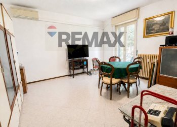 Sala da pranzo - Trilocale Via Umberto Giordano
 
2, Bergamo - foto 3