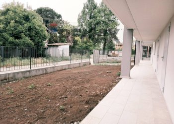 Terrazza - Three-room apartment via delle grazie
 
33, Albuzzano - photo 45