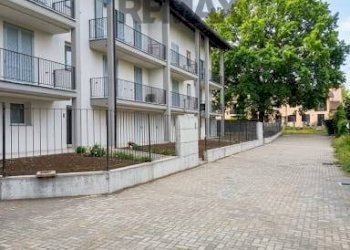 Edificio all\'aperto - Three-room apartment via delle grazie
 
33, Albuzzano - photo 49
