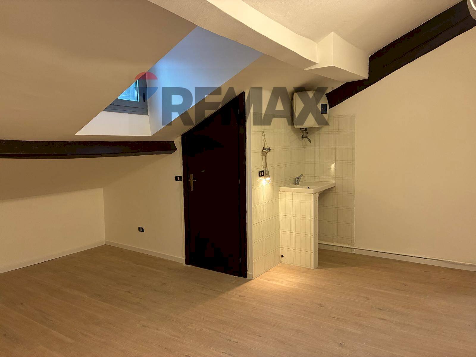 Stanza vuota - One-room apartment via Mercantini
 
24, Milano - photo 1
