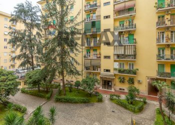 Edificio all\'aperto - Trilocale Viale San Giovanni Bosco, Roma - foto 4