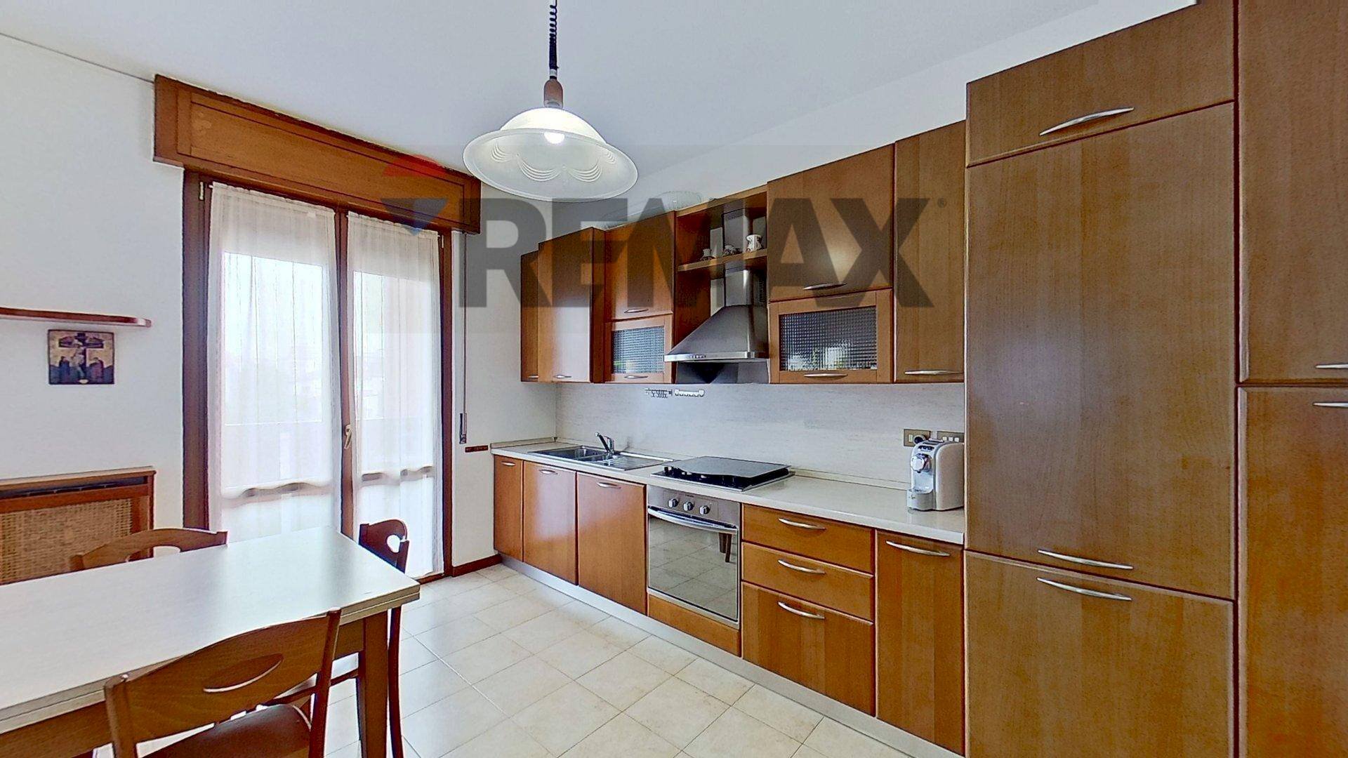 Cucina - Trilocale VIA FERRINI
 
50, Busto Arsizio - foto 1