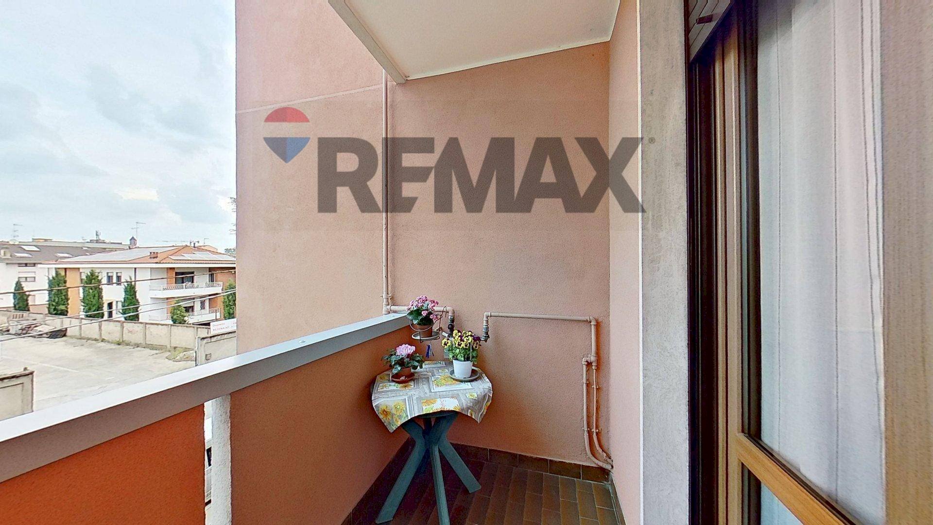 Balcone - Trilocale VIA FERRINI
 
50, Busto Arsizio - foto 2
