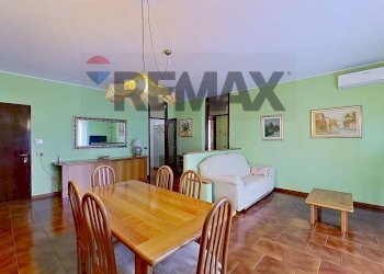 Sala da pranzo - Three-room apartment VIA FERRINI
 
50, Busto Arsizio - photo 9