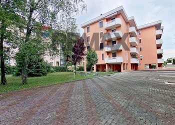 Edificio all\'aperto - Three-room apartment VIA FERRINI
 
50, Busto Arsizio - photo 33