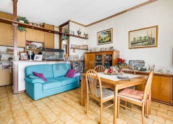 Sala da pranzo - Trilocale via marche
 
11, Cassano Magnago - foto 2