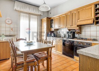 Cucina - Trilocale via marche
 
11, Cassano Magnago - foto 5