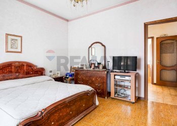 Camera / camera da letto - Trilocale via marche
 
11, Cassano Magnago - foto 8