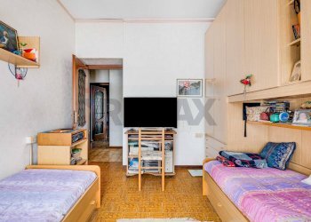 Camera / camera da letto - Trilocale via marche
 
11, Cassano Magnago - foto 13