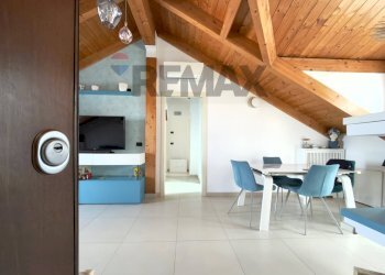 Sala da pranzo - Trilocale Via Ritiro del Carmine
68, Mugnano di Napoli - foto 1