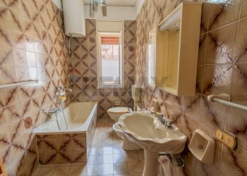 Bagno - Independent house via Giacomo Matteotti
 
204, Terrasini - photo 12