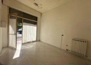 Foto 1 - Attività Commerciale PORCARI, Porcari - foto 1