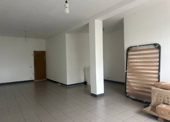 Foto 4 - Warehouse segrominio in monte, Capannori - photo 4