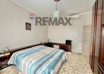 Camera / camera da letto - Three-room apartment VIALE DELLA REPUBBLICA
 
76, Calvizzano - photo 43