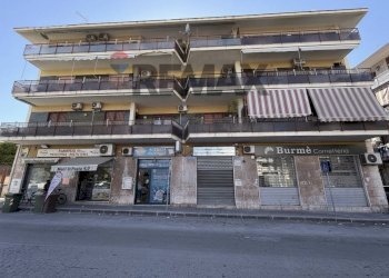 Edificio all\'aperto - Three-room apartment VIALE DELLA REPUBBLICA
 
76, Calvizzano - photo 50