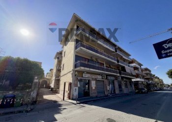 Edificio all\'aperto - Three-room apartment VIALE DELLA REPUBBLICA
 
76, Calvizzano - photo 51