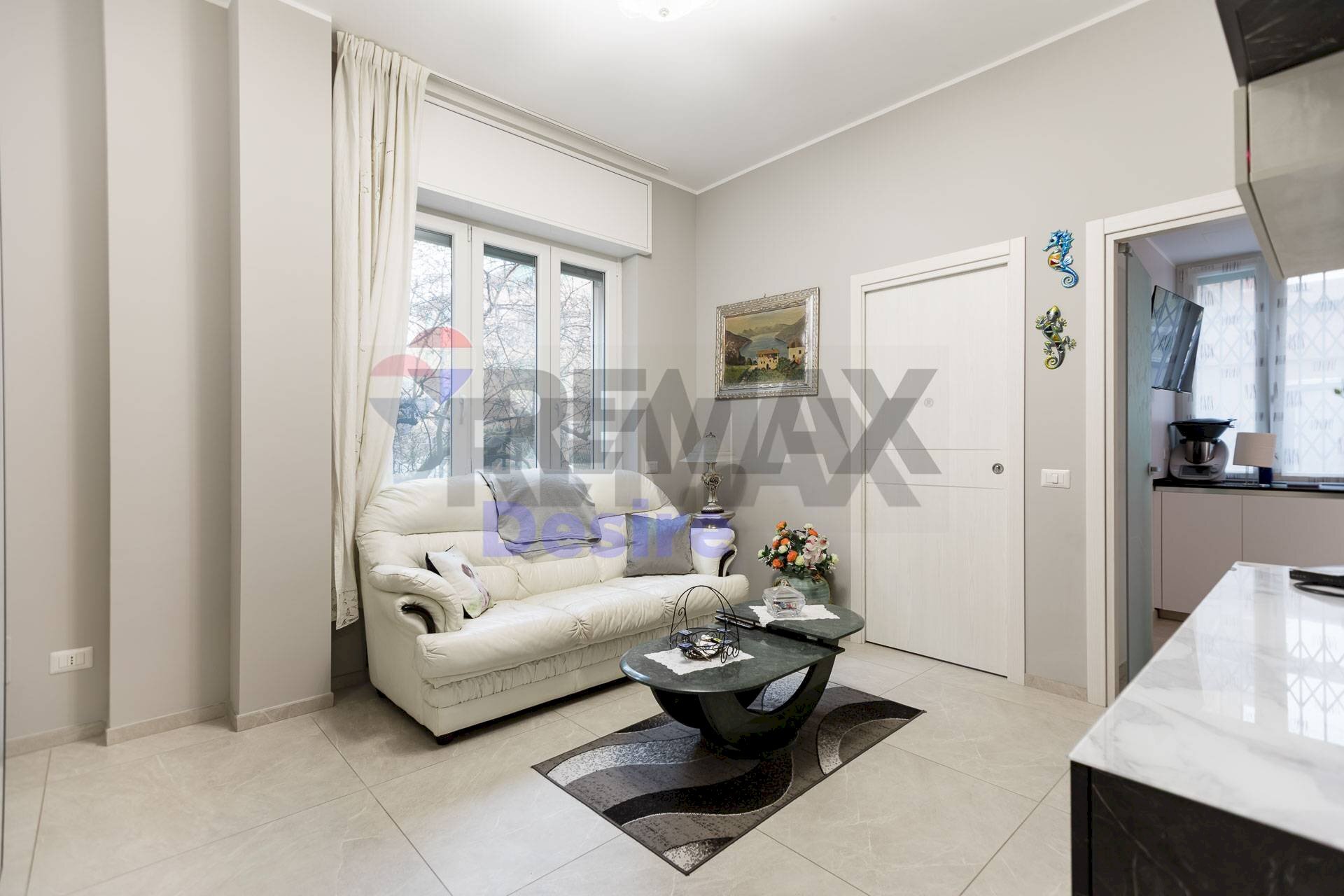 Soggiorno - Trilocale via privata golfo degli aranci
 
21, Milano - foto 3