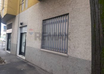 Edificio all\'aperto - Negozio Sesto San Giovanni - foto 7