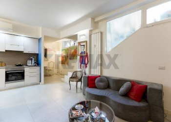 Soggiorno - Bilocale Via Pier Francesco Mola
 
22, Milano - foto 3