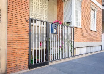 Edificio all\'aperto - Bilocale Via Pier Francesco Mola
 
22, Milano - foto 21