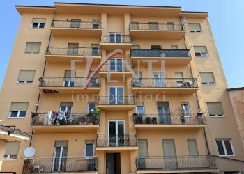 Foto 2 - Four-room apartment PIAZZA SAN MARTINO
 
2, Cavour - photo 2