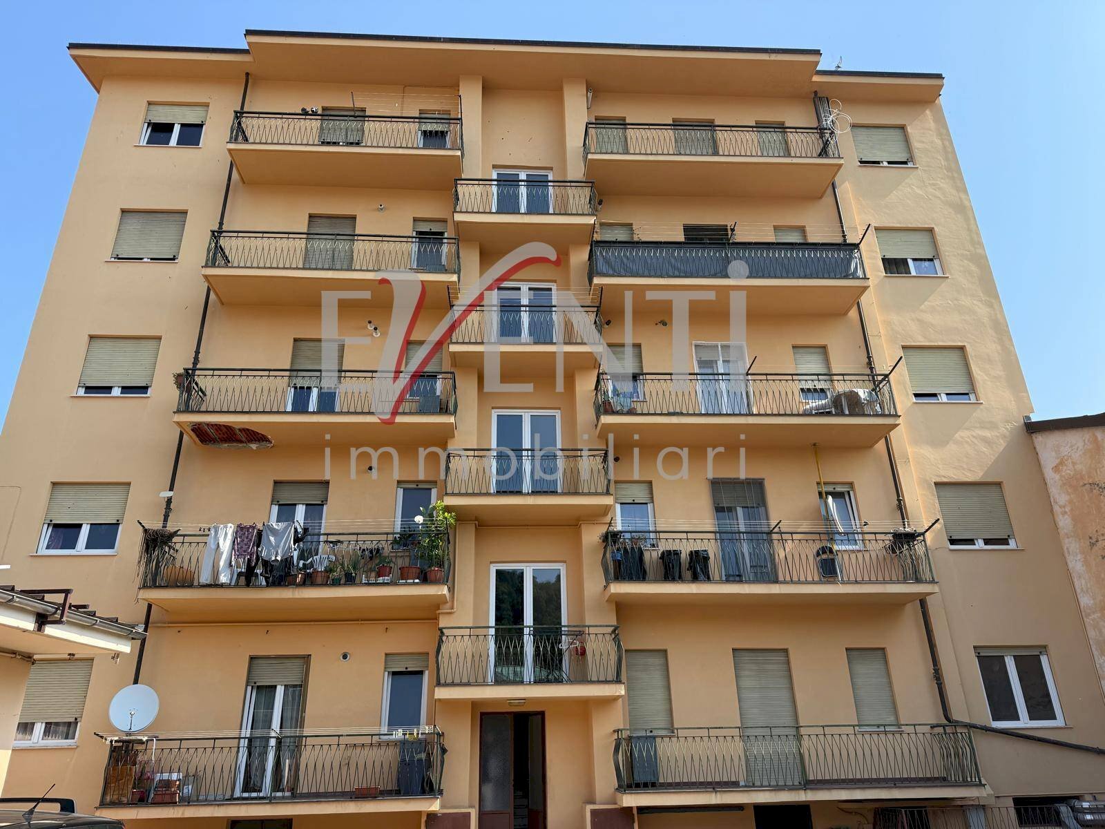 Foto 3 - Two-room apartment PIAZZA SAN MARTINO
 
2, Cavour - photo 3
