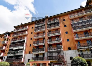 Edificio all\'aperto - Trilocale VIA BAMBINI DI BESLAN
 
14, San Giuliano Milanese - foto 2