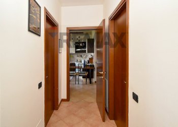 Hall / corridoio - Trilocale VIA BAMBINI DI BESLAN
 
14, San Giuliano Milanese - foto 21