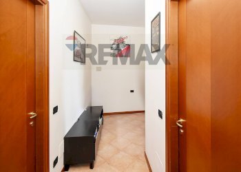 Hall / corridoio - Trilocale VIA BAMBINI DI BESLAN
 
14, San Giuliano Milanese - foto 22