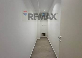 Hall / corridoio - Ufficio Via Matteo Dominici
 
2, Palermo - foto 10