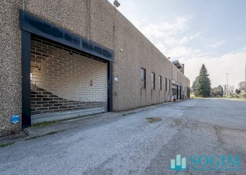 Foto 4 - Commercial Premises Via Marconi
 
39, Arosio - photo 4