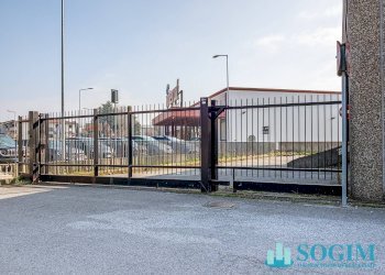 Foto 6 - Commercial Premises Via Marconi
 
39, Arosio - photo 6